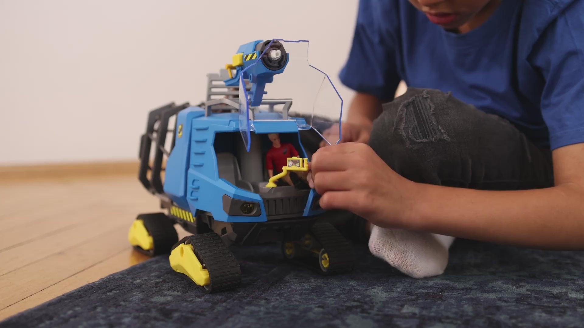 Track Vehicle 42604 | Schleich USA Inc.