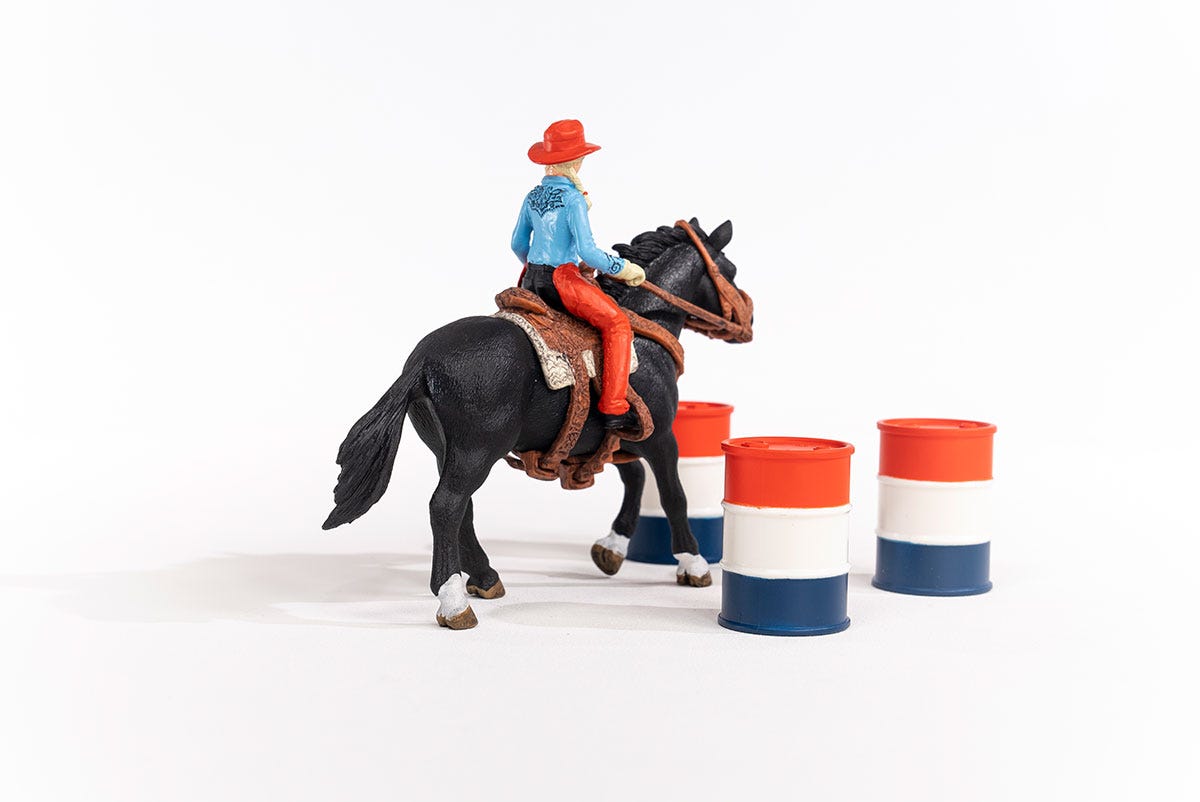 Schleich cowboy with lasso on horse deals